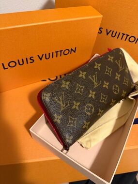 Louis Vuitton Monogram Insolite Zip Wallet in Brown with Red Interior